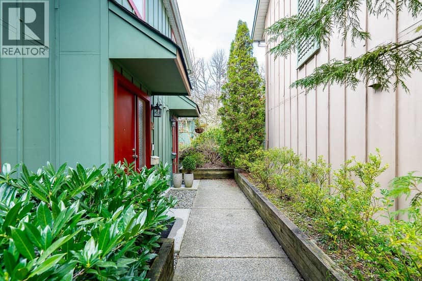 42 900 W 17TH STREET, North Vancouver, photo 4