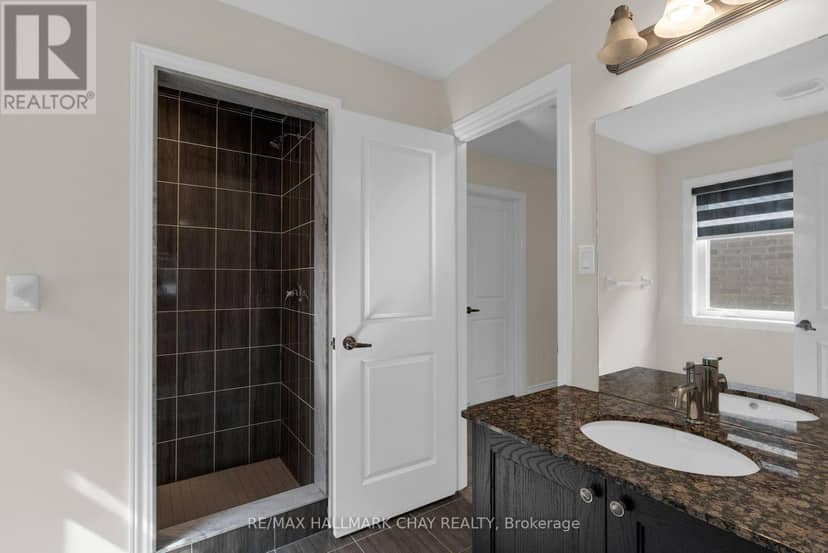 264 Russell Street — photo 23 of 33