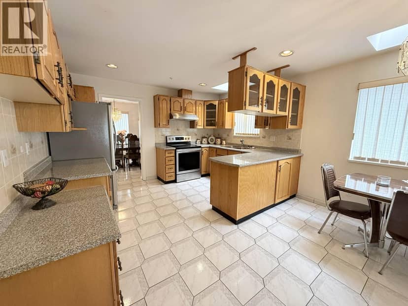 2458 E 5TH AVENUE, Vancouver, photo 6