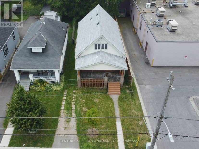 827 Quebec Street — photo 6 of 40