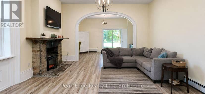 4 George Street — photo 8 of 40
