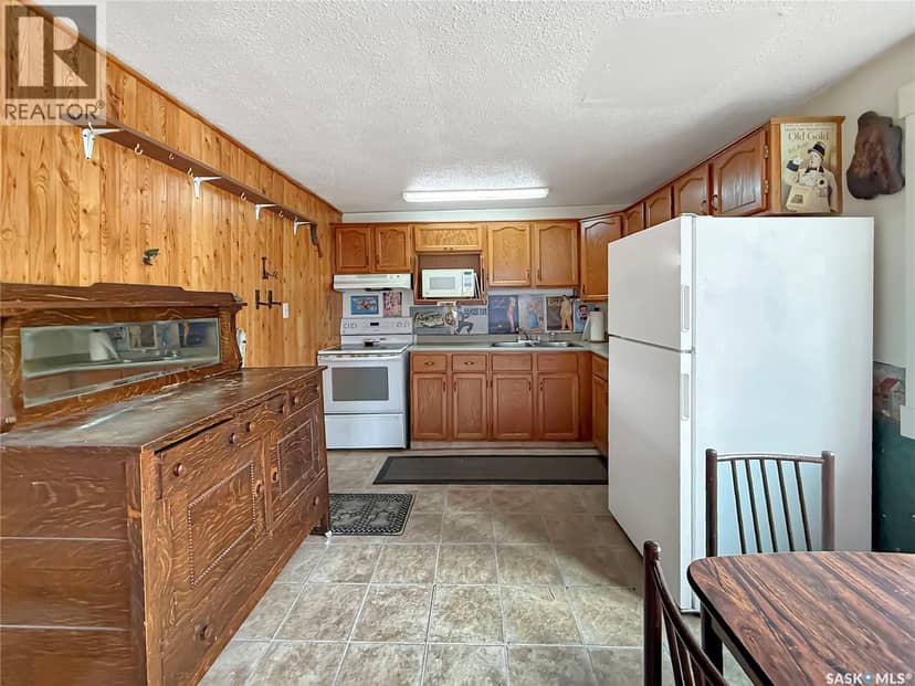 903 Balsam STREET — photo 4 of 40