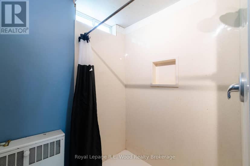 311 Talbot Street E — photo 20 of 31