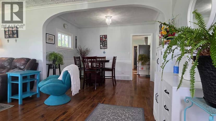 5105 WINDSOR Avenue, Coronation, photo 7
