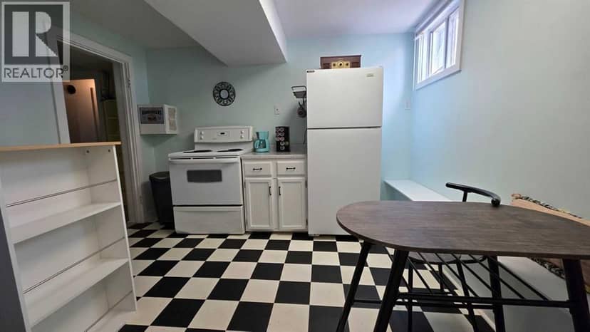 5105 WINDSOR Avenue — photo 32 of 40