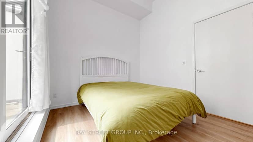 311 - 75 St Nicholas Street — photo 16 of 28