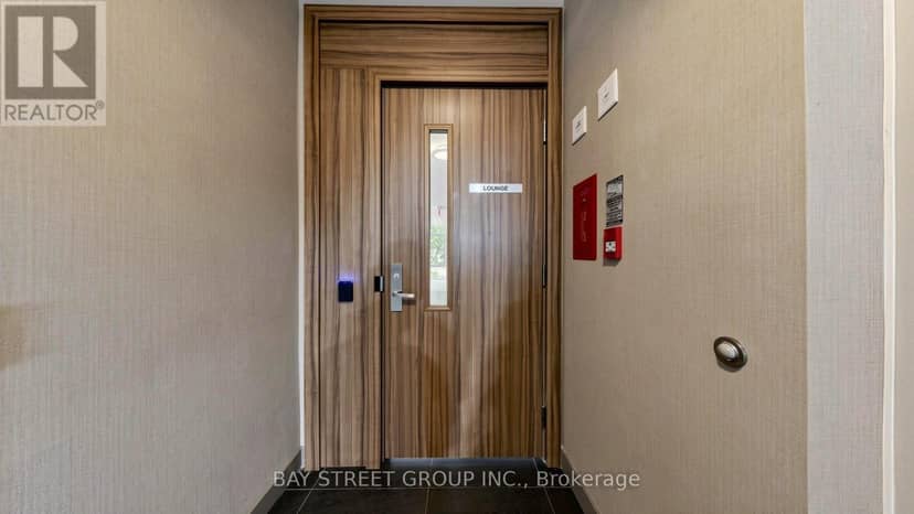 311 - 75 St Nicholas Street — photo 26 of 28