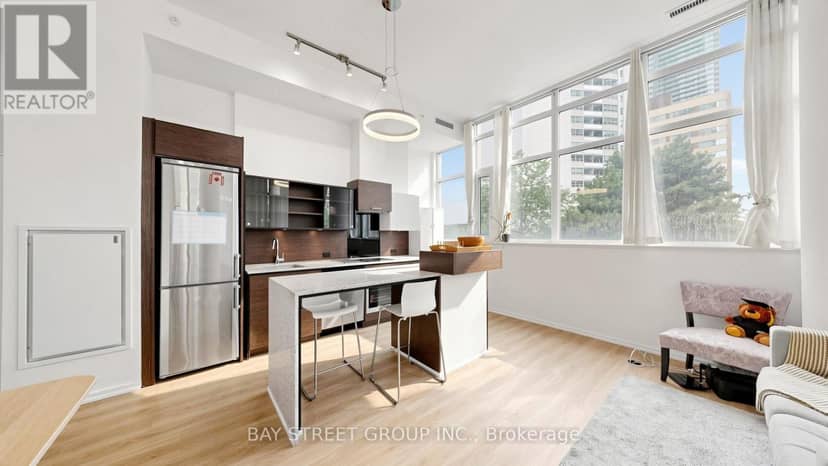 311 - 75 St Nicholas Street — photo 7 of 28