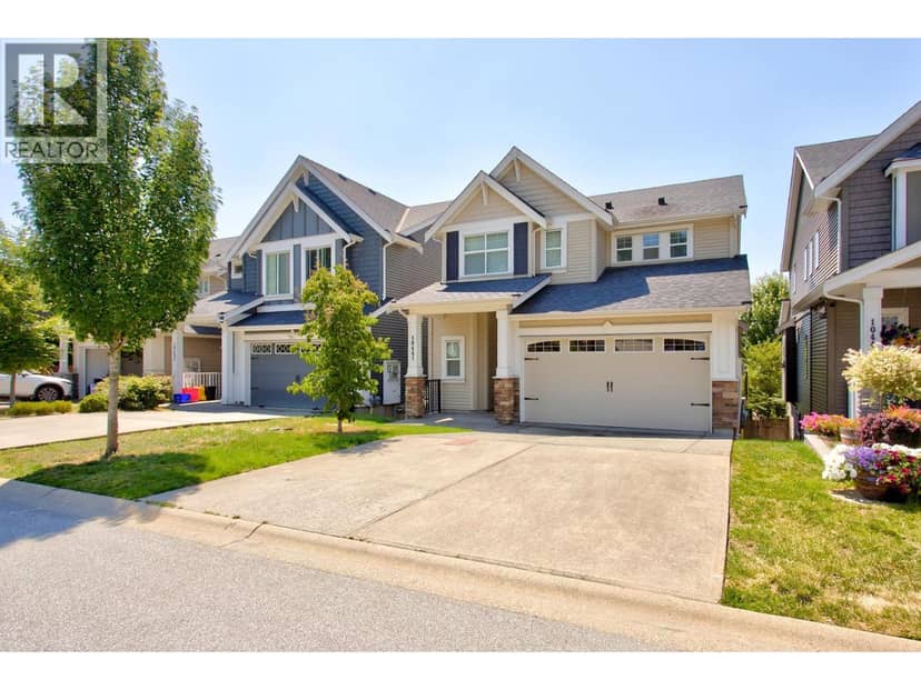 10441 MCEACHERN STREET, Maple Ridge, photo 2