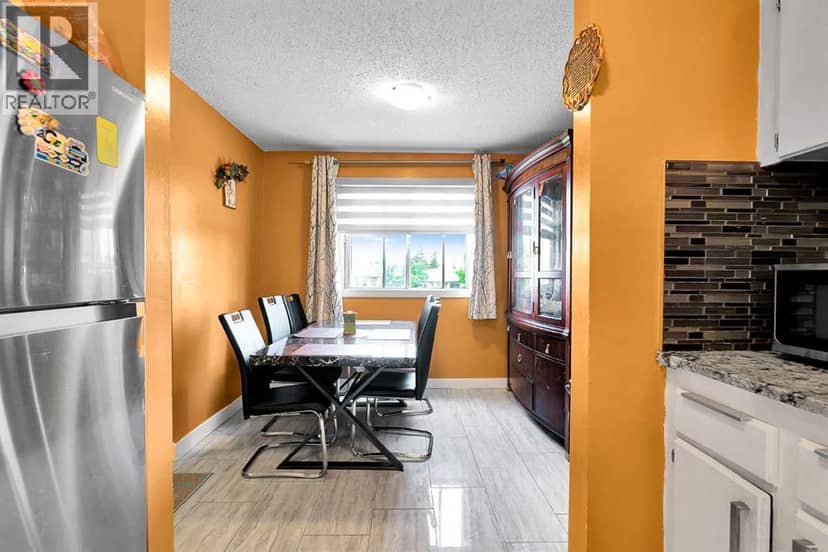 802, 919 38 Street NE — photo 16 of 30