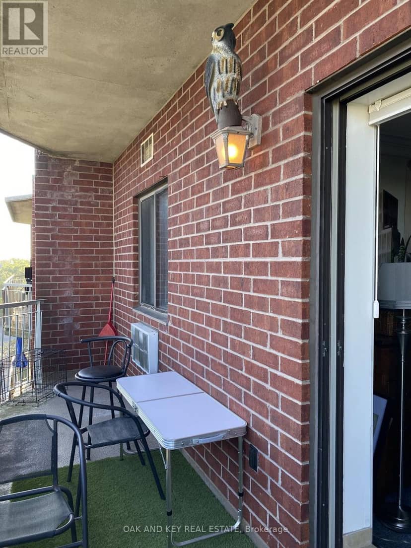 703 - 75 Huxley Street — photo 18 of 22