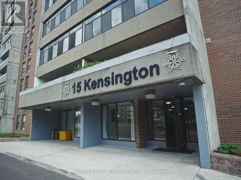 1901 - 15 Kensington Road E — photo 2 of 40