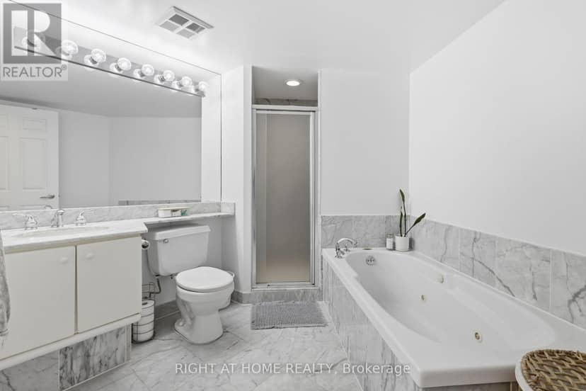 312 - 2285 Lake Shore Boulevard W — photo 14 of 18
