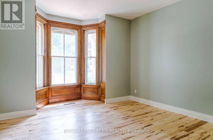 154 Elgin Street — photo 7 of 35