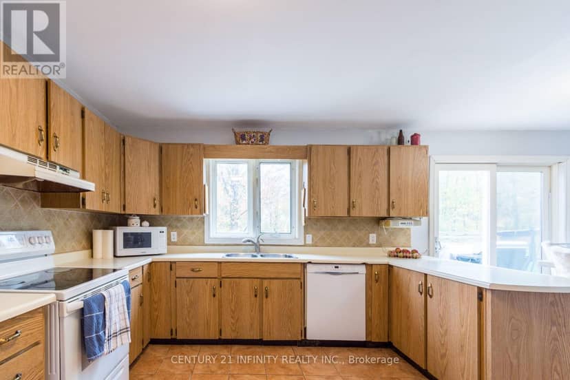 460 Pigden Road — photo 17 of 34