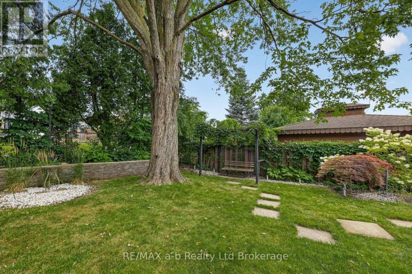 11 Princess Park Road — photo 14 of 40