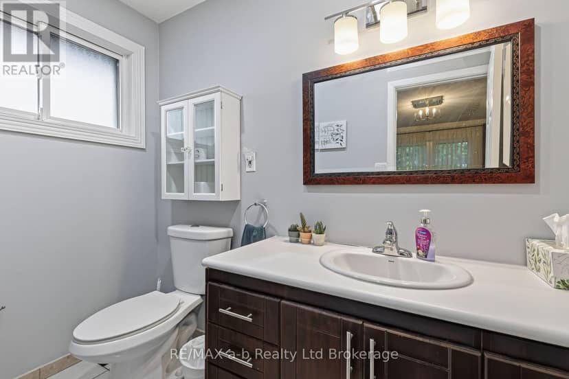 11 Princess Park Road — photo 34 of 40