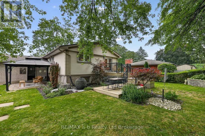 11 Princess Park Road — photo 8 of 40