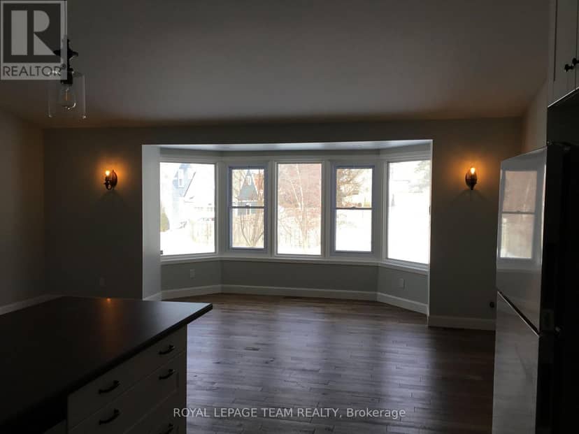 154 Elgin Street — photo 34 of 35