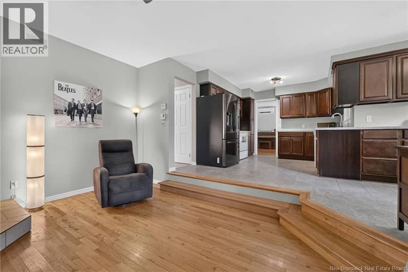 94 Sandalwood Drive — photo 14 of 40