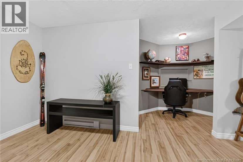 94 Sandalwood Drive — photo 38 of 40
