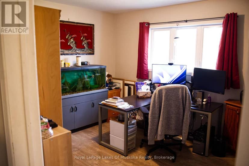 52 Sunshine Street — photo 19 of 21