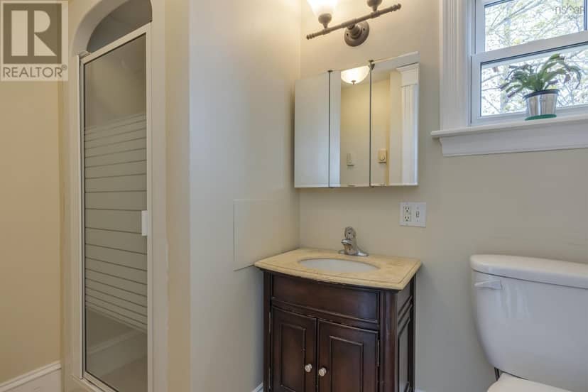 145 Commercial Street — photo 28 of 40