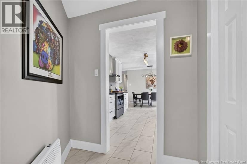 14 Cabot Drive — photo 7 of 40