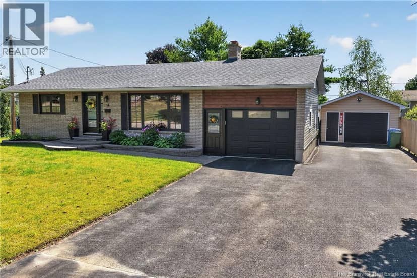 14 Cabot Drive — photo 1 of 40