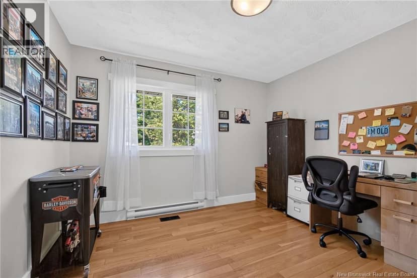 14 Cabot Drive — photo 20 of 40