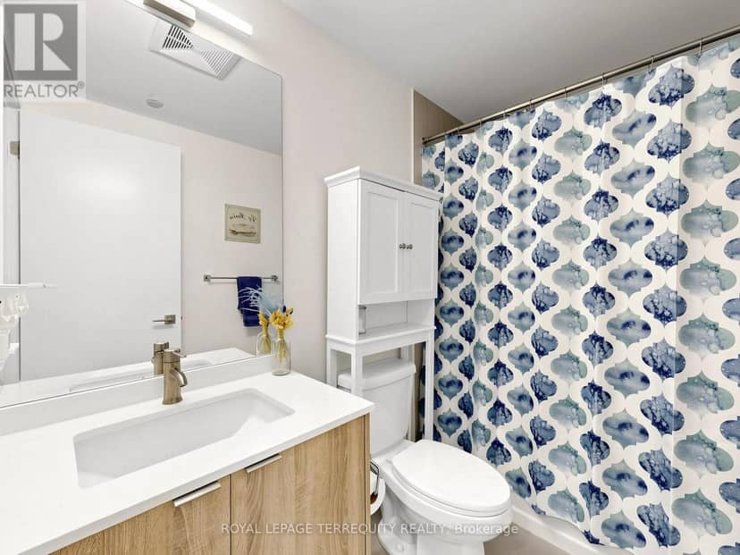 612 - 840 St Clair Avenue W — photo 9 of 23