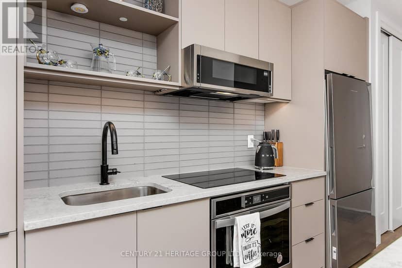 922 - 185 Dunlop Street E — photo 12 of 35
