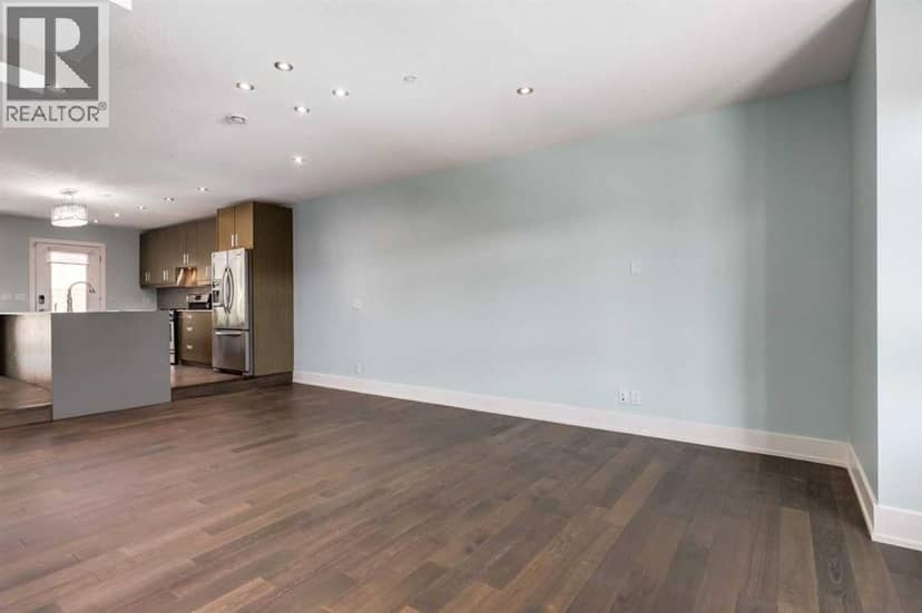 1513 23 Avenue SW — photo 20 of 40