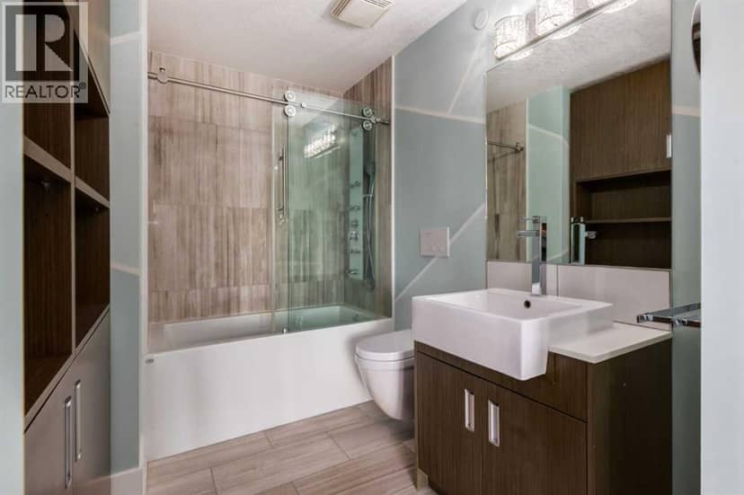 1513 23 Avenue SW — photo 28 of 40