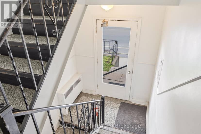 289 McArthur Avenue — photo 7 of 31