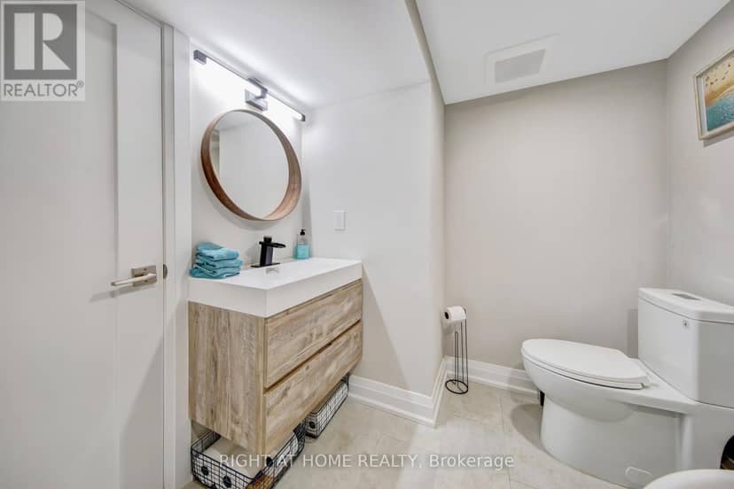 74 McCaul Street — photo 34 of 40