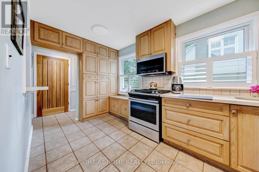 74 McCaul Street — photo 6 of 40
