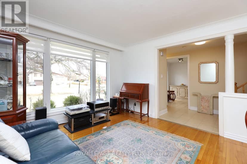 2694 Truscott Drive — photo 10 of 35