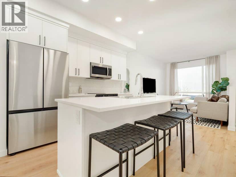 2934 47 Street S — photo 11 of 24