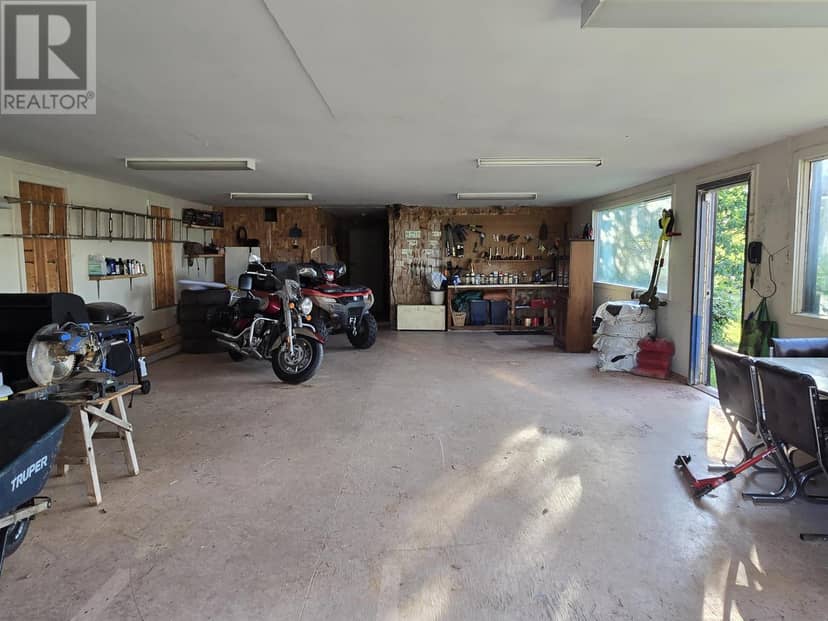 439 Stewart Road — photo 34 of 35