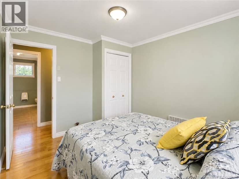 4212 ch Foster — photo 16 of 35