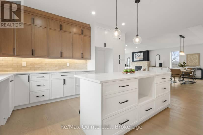 27 Exeter Court — photo 16 of 40