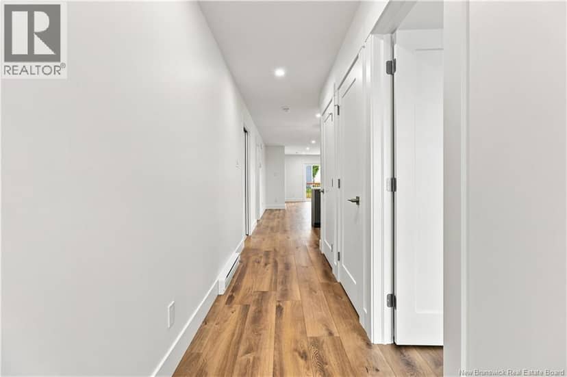 84 Aiden Street — photo 3 of 40