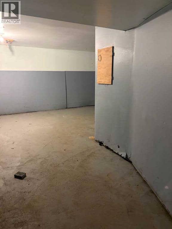 5206 49 Street — photo 27 of 34