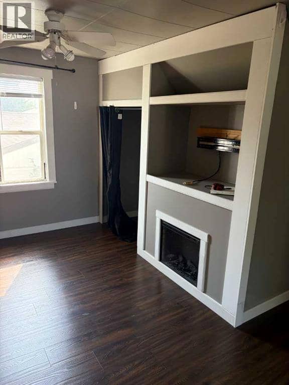 5206 49 Street — photo 22 of 34