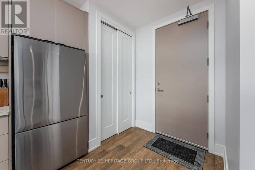 922 - 185 Dunlop Street E — photo 9 of 35