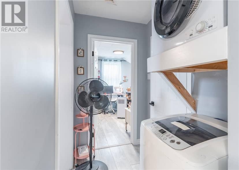 287 Van Horne Street — photo 14 of 28