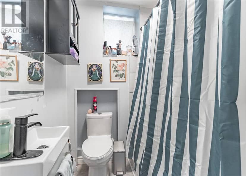 287 Van Horne Street — photo 15 of 28