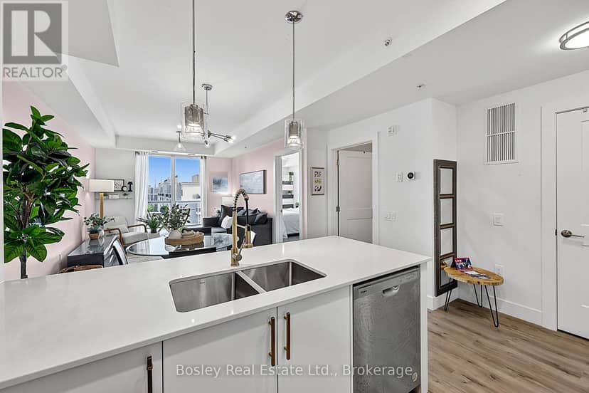 404 - 4 Kimberly Lane — photo 4 of 28