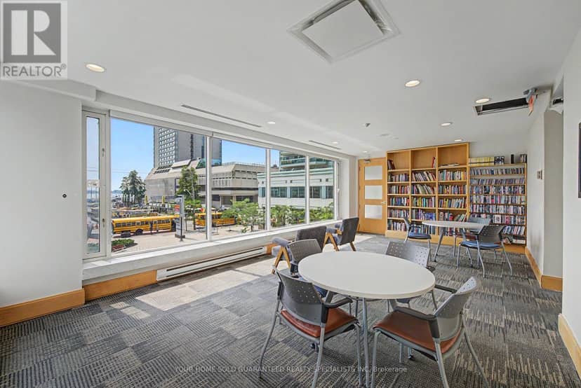 2610 - 10 Yonge Street — photo 9 of 23